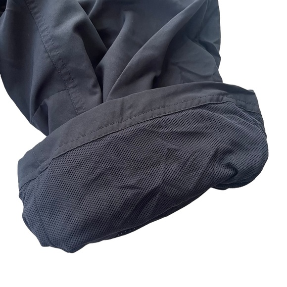 Nike Dri-Fit Womens Med Black White Embroidered Logo Mesh Lined Capri Sweatpants - Picture 9 of 16